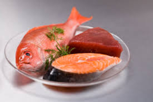 La carne e il pesce sono alimenti ideali per la tiroide.